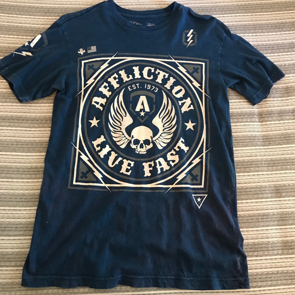 Affliction shirt size small